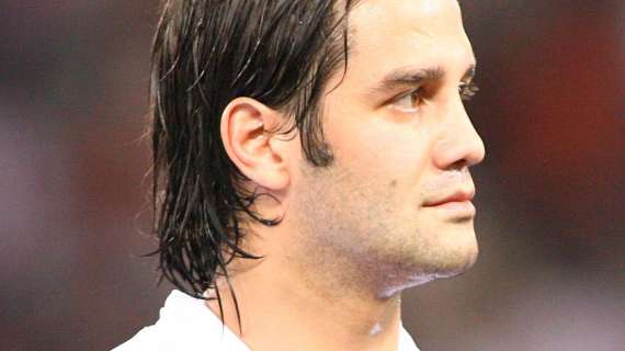 Endt: "Un incubo i primi mesi all'Ajax di Chivu, poi arrivò la fascia e la responsabilità. Con Ibrahimovic per poco non venne alle mani..." 