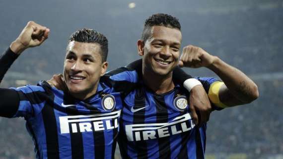 L'Inter in volo per Milano. Guarin: "Torniamo a casa"