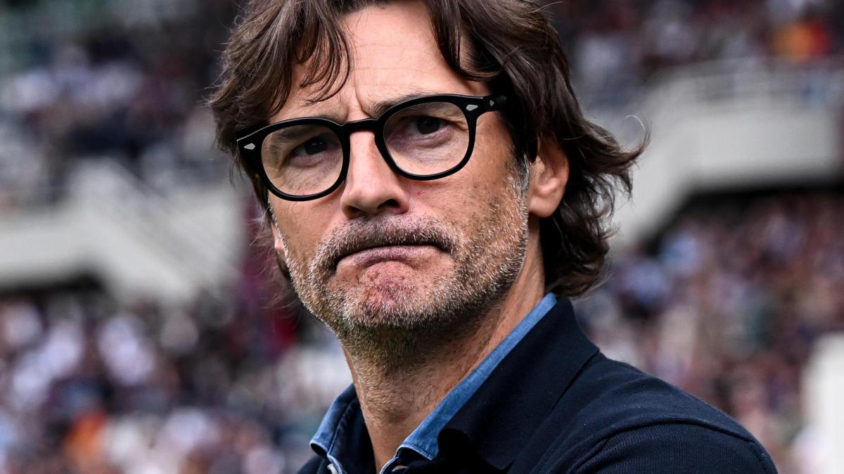 UFFICIALE - La Fiorentina cambia allenatore: Vanoli prende il posto di Pioli. Oggi il primo allenamento 