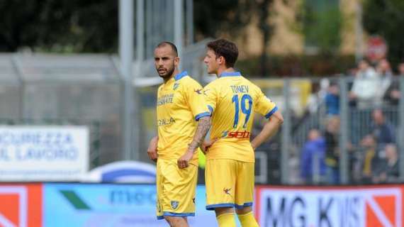 Derby, è dominio Genoa. Il Frosinone torna in B