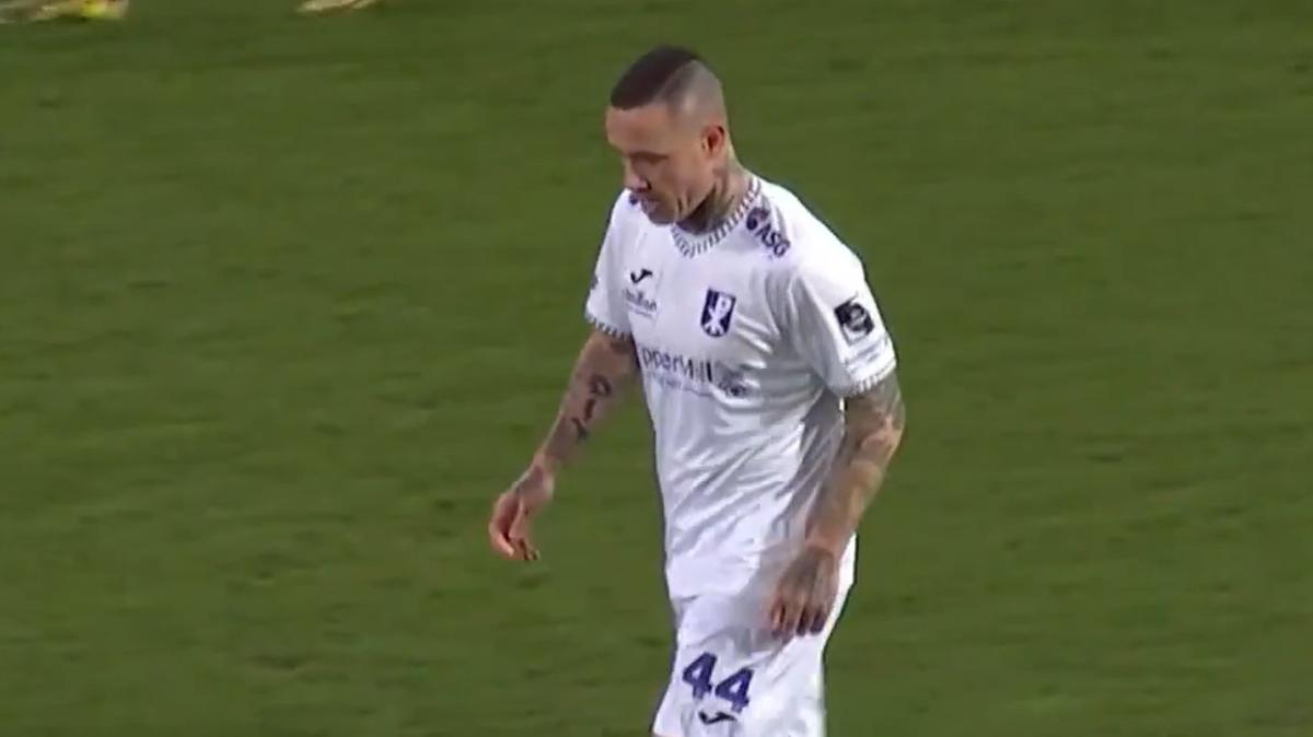VIDEO - Parte col botto l'avventura di Nainggolan col Patro Eisden: gran gol del Ninja al Molenbeek