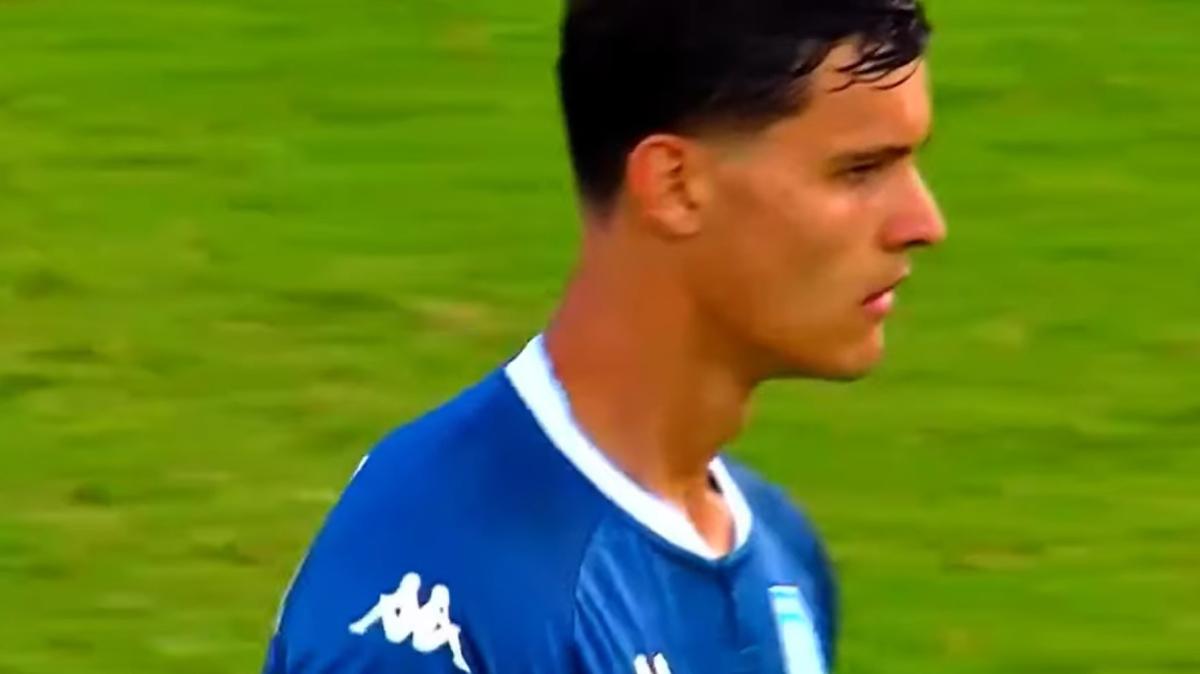 Esordio amaro per Carboni col Racing Avellaneda. Costas lo cambia dopo meno di un'ora: "Ha avuto difficoltà"