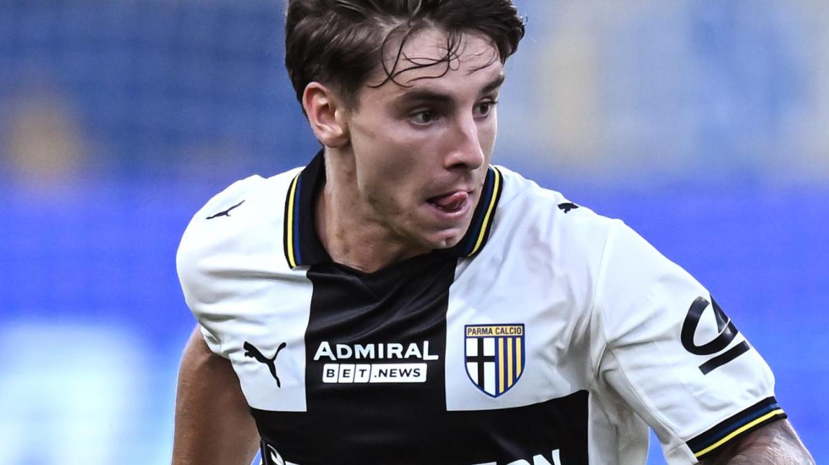 FcIN - L'Inter pensa a un vice Calhanoglu: uno scout era a Parma-Bologna per Bernabé. E Stankovic...