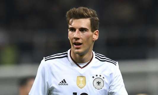 Rummenigge avvisa: "Lo Schalke si tiene Goretzka"