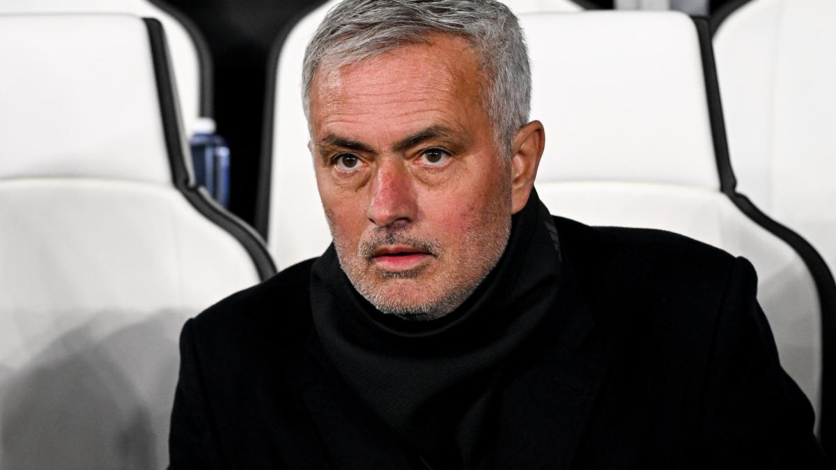 Mourinho: "Allenatori inesperti nei top club? Chivu per me è speciale, in Italia hanno usato le mie parole"