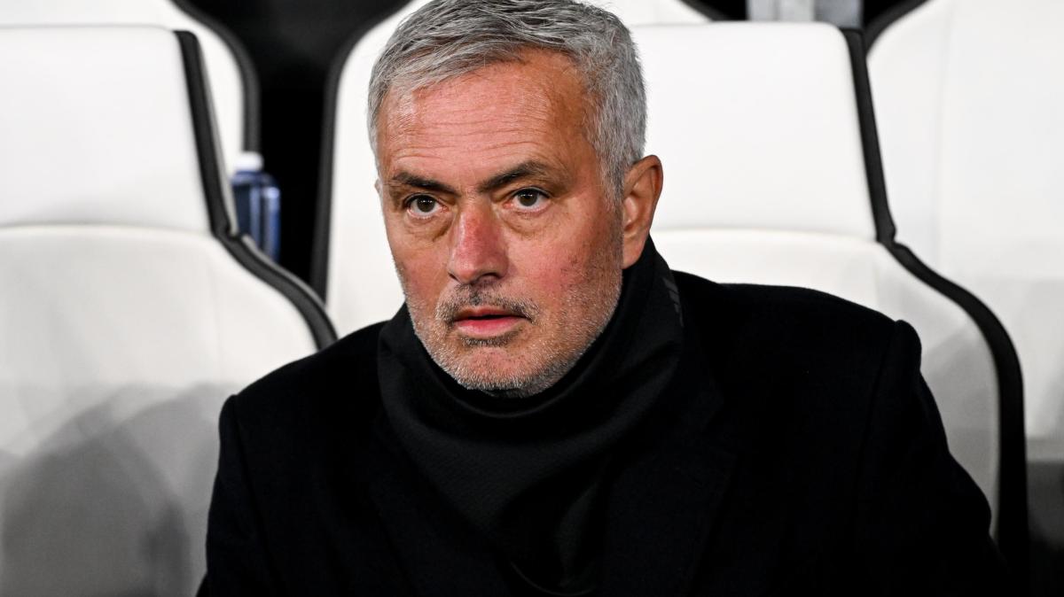 Portogallo, il contratto del ct Martinez in scadenza dopo i Mondiali: spunta Mourinho 