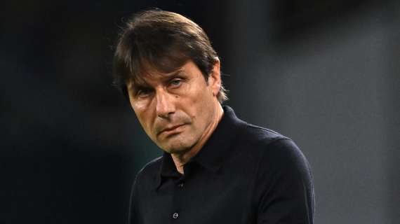 Napoli, Conte: "Ci siamo giocati il bonus, resta l'amarezza. Per lo scudetto servono due vittorie, c'è poco da fare"