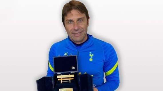 Panchina d'oro, trionfa Conte: "Condivido il premio con staff e giocatori del mio percorso all’Inter"