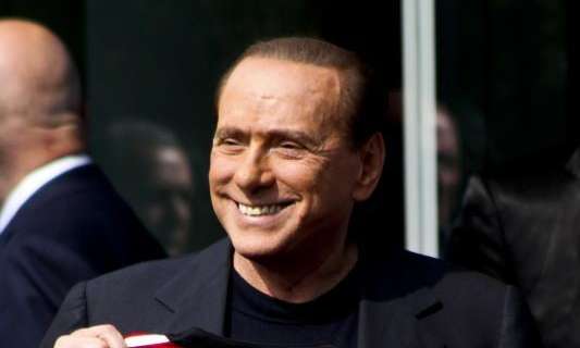 ElSha fallisce nel derby, Berlusconi: "Se il tuo ciuffo..."