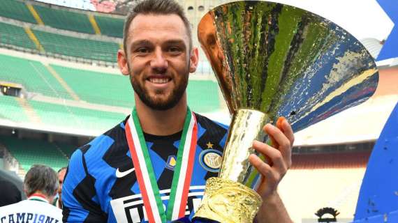 De Vrij: "Finalmente il primo trofeo. Vincere lo scudetto è stato uno dei miei momenti più belli"