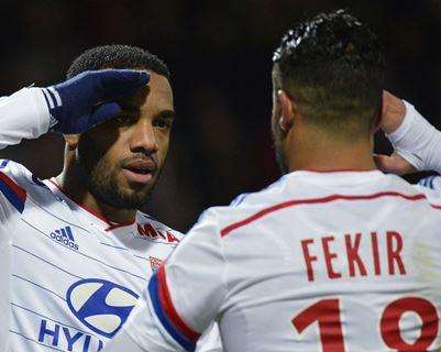 Fekir, messaggio a Lacazette: "Spero resti al Lione"