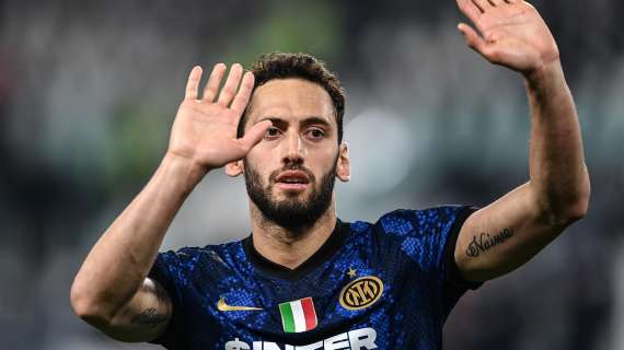 Calhanoglu: "L'Inter è casa mia, voglio restare a lungo. Sconfitta più brutta? Quella col Milan"