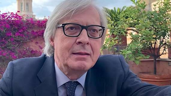 Sgarbi: "Totale indifferenza per Inter e Milan, tenevo per la Juventus. San Siro? Il vincolo storico sarà attuato"