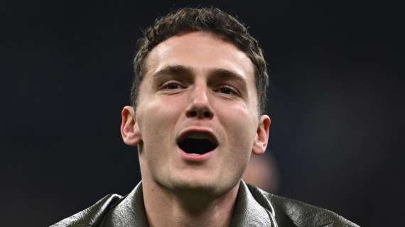 OM, Pavard esulta dopo il gol all'esordio: "Prima da sogno al Vélodrome, che emozione unica"