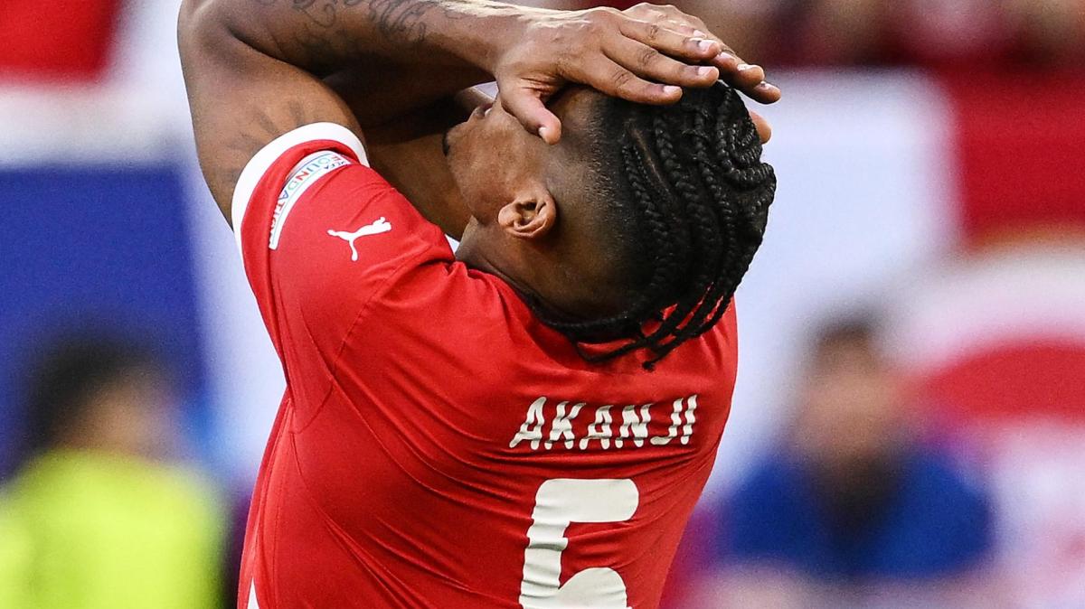 RSI - Svizzera ko con la Germania: Akanji tra i peggiori in campo sotto gli occhi di Sommer. E la curva...