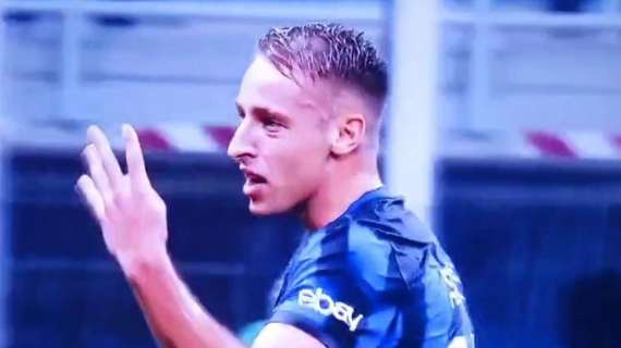 Krunic zittito col gesto dei 4 gol, Tuttosport bacchetta Frattesi: "Bisogna anche saper vincere"