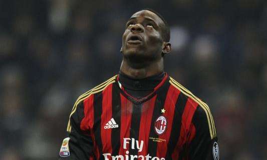 Raiola: "Balotelli vuole lasciare il Milan. Il Chelsea..."