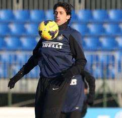 FOTO - Riecco Milito: l'argentino al lavoro col gruppo