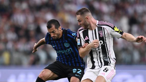 Lichtsteiner: "Milan-Napoli gara tra candidate alle scudetto. Ma ci sono anche Inter e Juve"
