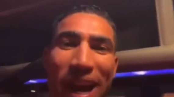 VIDEO - Hakimi e l'urlo durante i festeggiamenti del Marocco: "Forza Inter sempre"