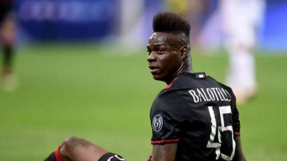 Balotelli si offre al Sassuolo: rifiuto del club di Squinzi