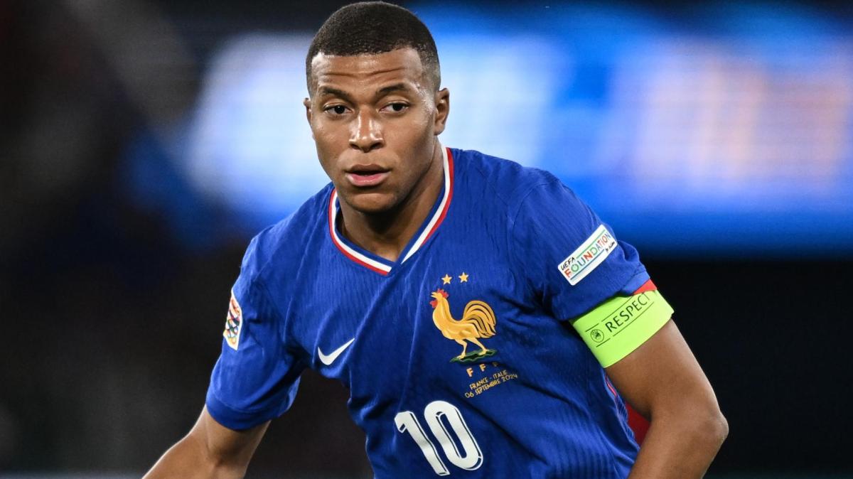 Francia, Mbappé: "Possiamo schierare diversi tridenti d'attacco senza sacrificare la qualità"