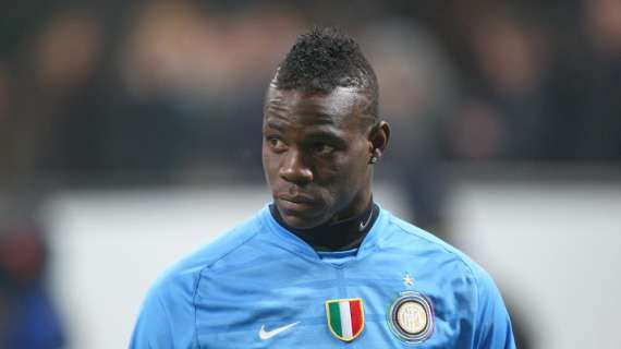 Balotelli cerca casa a Manchester. Intanto il City si spinge fino a 35 milioni