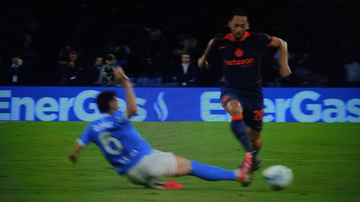 CdS - Scandalo a Napoli, Inter furente: manca pure un giallo a Gilmour. E su Mariani-Bindoni...