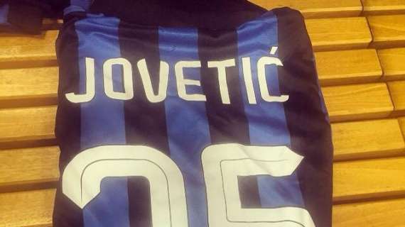 FOTO - Ecco la prima maglia nerazzurra di Jovetic