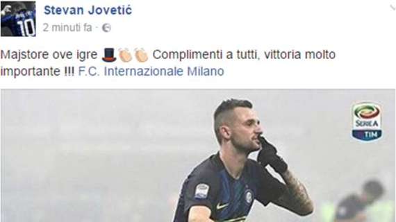 Jovetic si congratula con Brozovic e la squadra