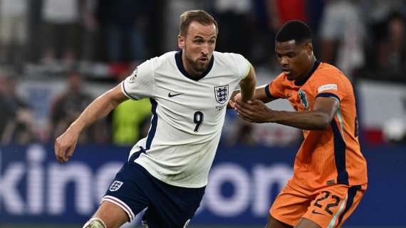 Olanda, Koeman furioso: "Dumfries-Kane non era rigore, così il VAR distrugge il calcio"