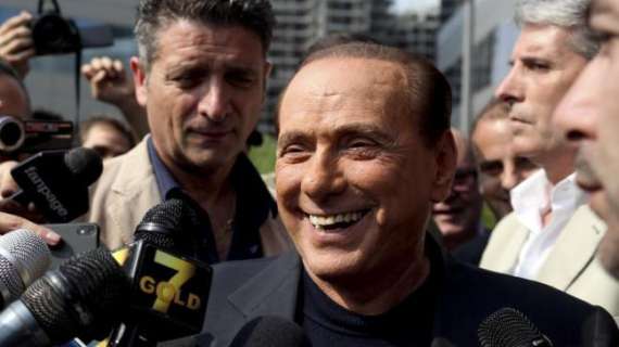 Milan, Berlusconi lascia? Lui smentisce: "Non vendo"