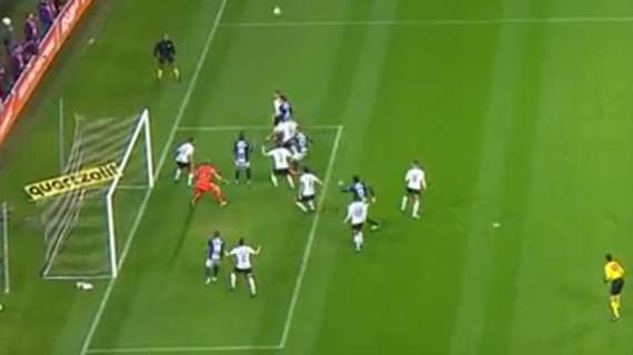 VIDEO - L'errore di Gabigol fa il giro del mondo: pazzesco gol sbagliato dal brasiliano