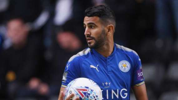 Leicester, il tecnico Shakespeare: "Riyad Mahrez rimarrà qui finché non arriverà un'offerta ragionevole"