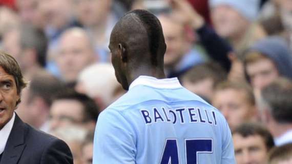 Altra Balotellata: alle tre di notte in uno strip club