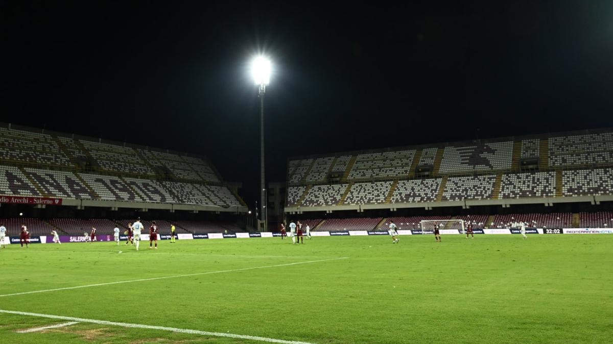 De Luca: "A Salerno lavori pronti per l'Arechi. Inter e Milan non hanno ancora il progetto per San Siro"
