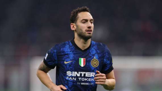 Calhanoglu: "Dal Milan all'Inter? Felice della scelta. Per me è una sfida, voglio vincere"