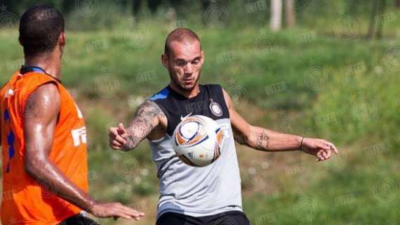 Sneijder ad Appiano: fisioterapia o campo?