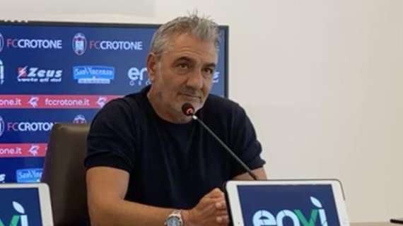 Crotone, Vrenna scherza: "Cordaz all'Inter? La soddisfazione è che non ci hanno capito niente"