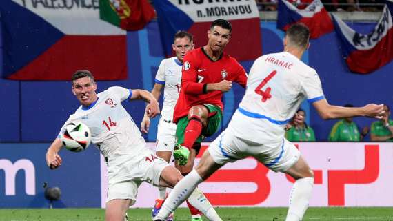 Il Portogallo stende la Repubblica Ceca all'ultimo respiro e aggancia la Turchia: il 2-1 è firmato dal baby Conceicao 