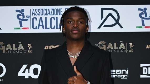 Milan, Leao: "Credo ancora allo Scudetto, la squadra sta bene e sono contento"