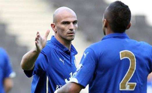 Cambiasso, prima rete al Leicester con l'MK Dons