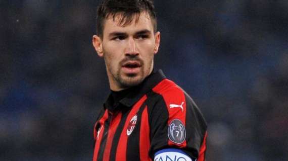 Milan, Romagnoli: "Noi davanti all'Inter? Giusto così"