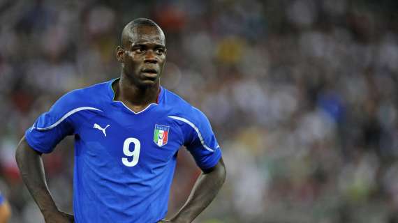 Mario Balotelli e la 'mela' della discordia