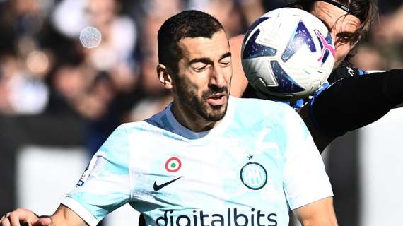 Gara sfortunata per Mkhitaryan: gol annullato e poi cambio forzato. Le condizioni dell'armeno