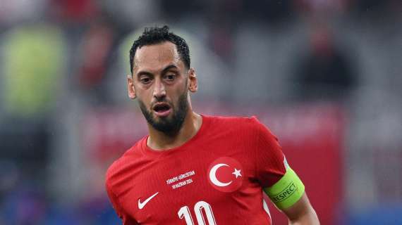 InterNazionali - La Turchia di Calhanoglu crolla contro la Spagna, bene la Polonia di Zielinski