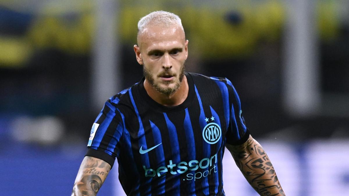 Dimarco: "Nuno Mendes e Theo fortissimi, mi piace osservarli per un motivo. Non giudico un terzino in base al 'piede'"