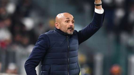 Prima della pausa, Spalletti bacchetta Chiellini che si lamenta con l'arbitro: "Lascialo arbitrare!"