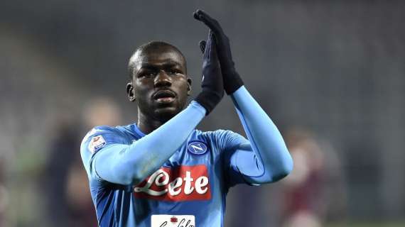 Napoli, Koulibaly: "Scudetto, la strada è lunga. Quest'anno in lizza anche Inter, Roma, Lazio e Juve"