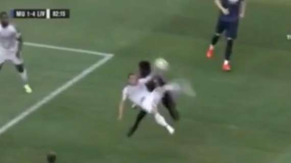 VIDEO - Shaqiri, che magia: rovesciata da urlo nel 4-1 allo United